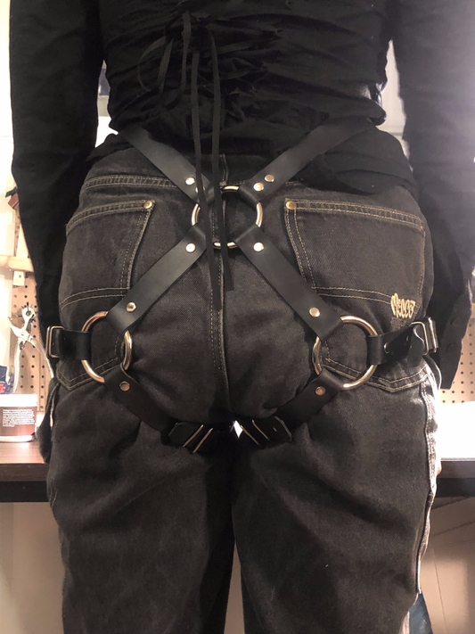 Strap on harness